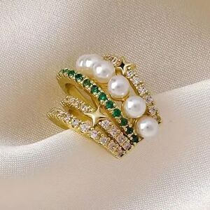 Star Faux Pearl Ear Cuff Earring Gold Tone with mini zircons 1 Pc.